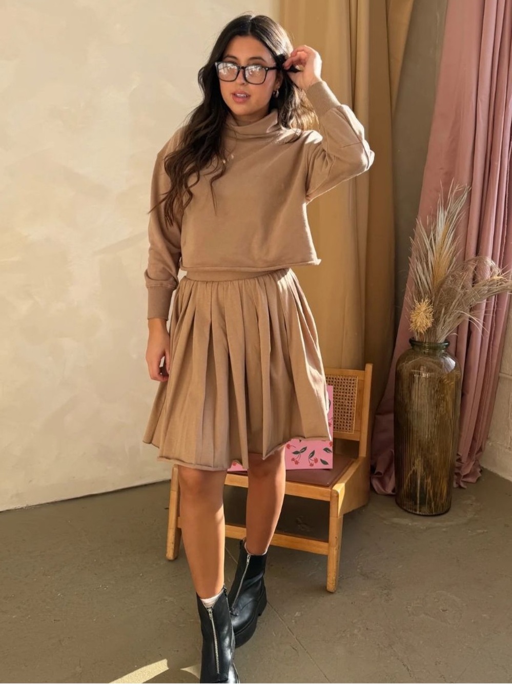 Lightweight Tan Pleated Skirtset